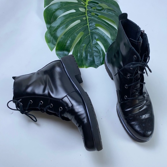 Munro | Shoes | Munro Sarah Lace Up 